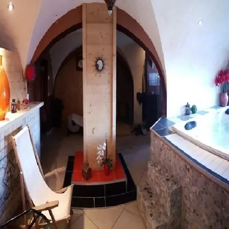 Hotel & Bellecote 3*